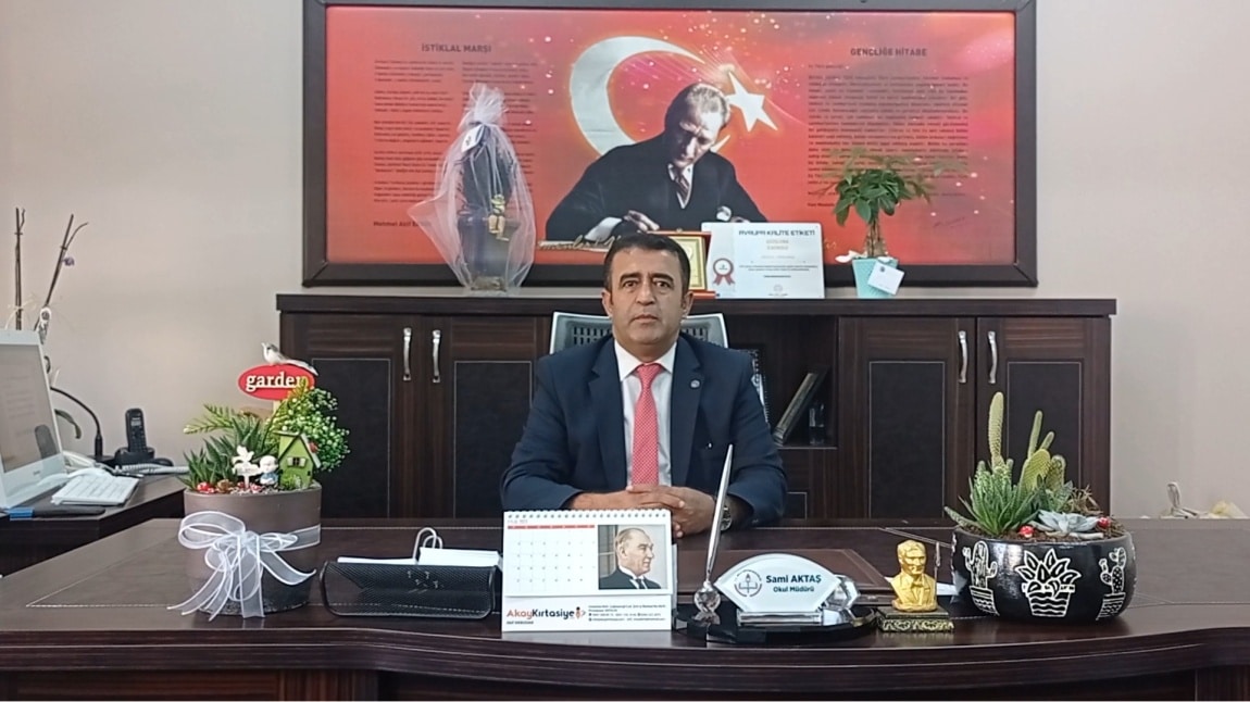 OKUL MÜDÜRÜMÜZ SAMİ AKTAŞ'IN YARIYIL TATİLİ MESAJI